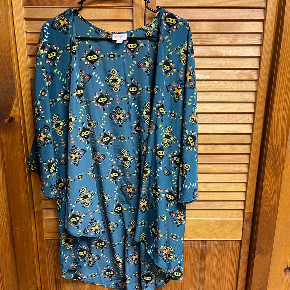 Lularoe short kimono
